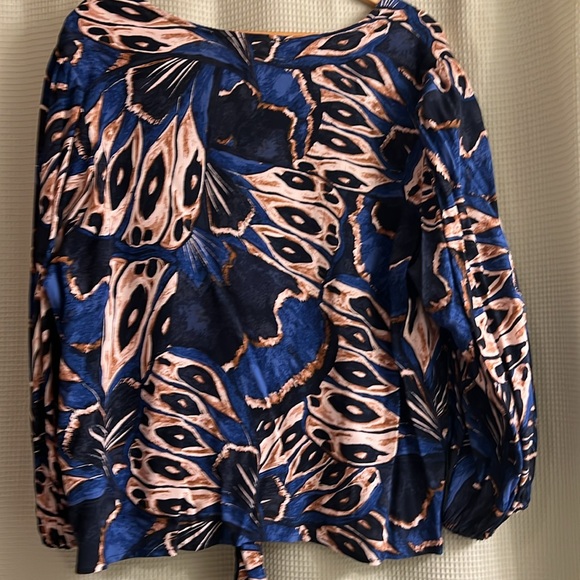 Ladies blouse NWT - Picture 5 of 5
